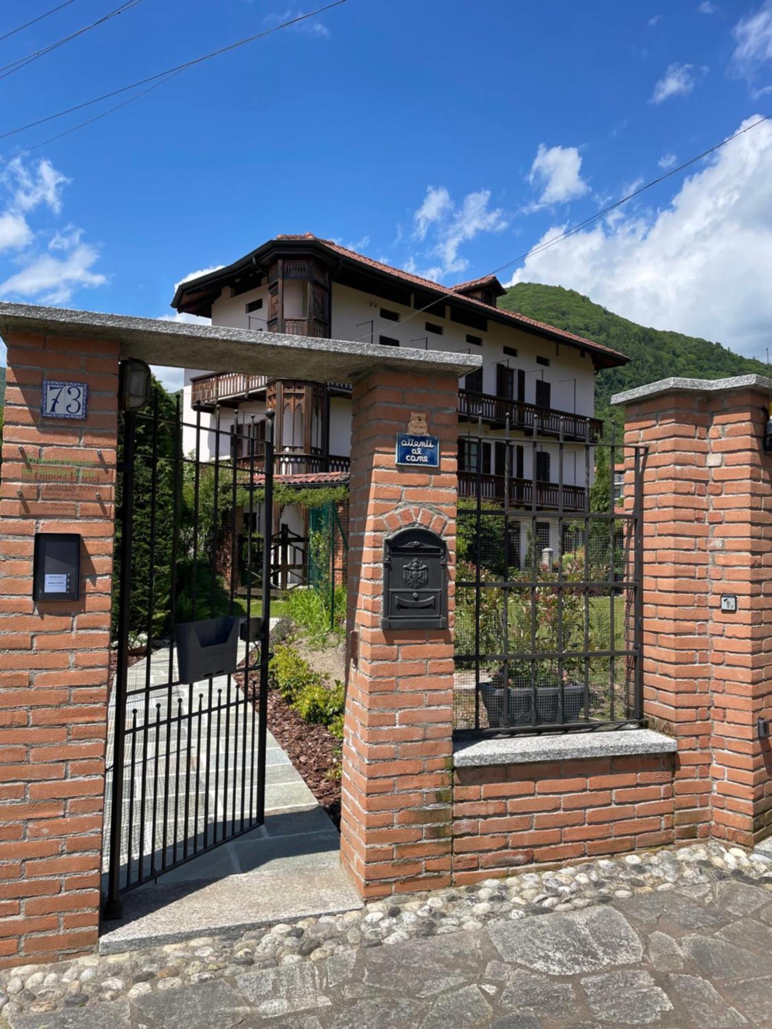 Dimora Fiorita Senior My Holiday Home Varallo Esterno foto